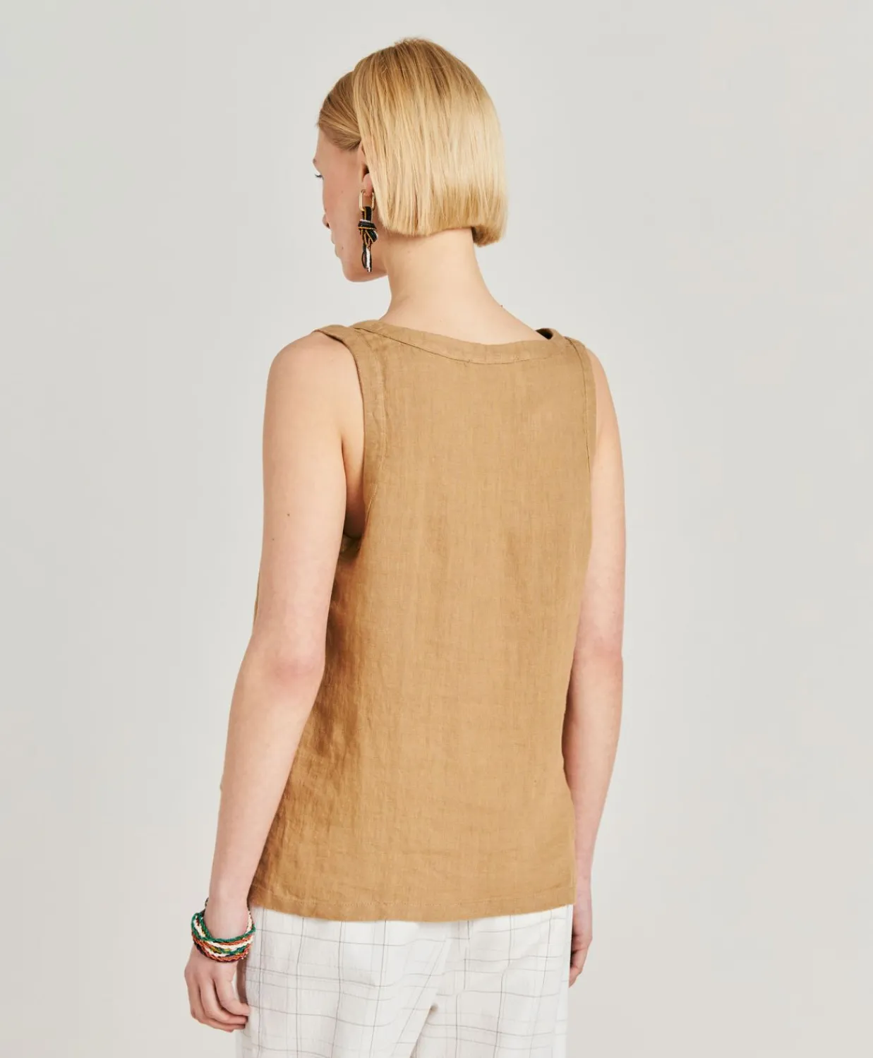 Donne Momonì T-Shirts E Top-Top Mola In Lino - Sabbia